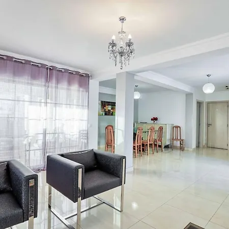 Machado Villa Albufeira