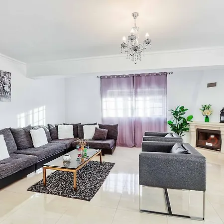 Machado Villa Albufeira